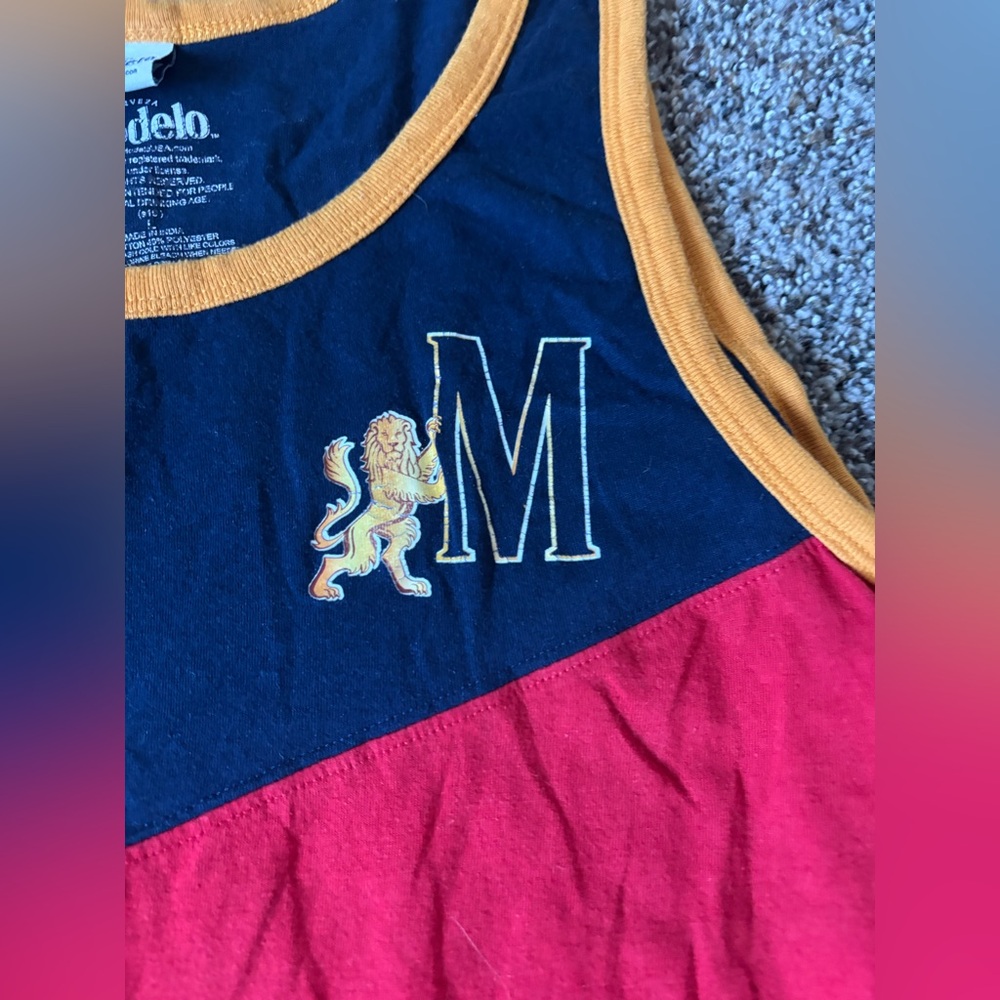 Modelo size large Mexican beer men’s pre loved Tank Top - Picture 2 of 4